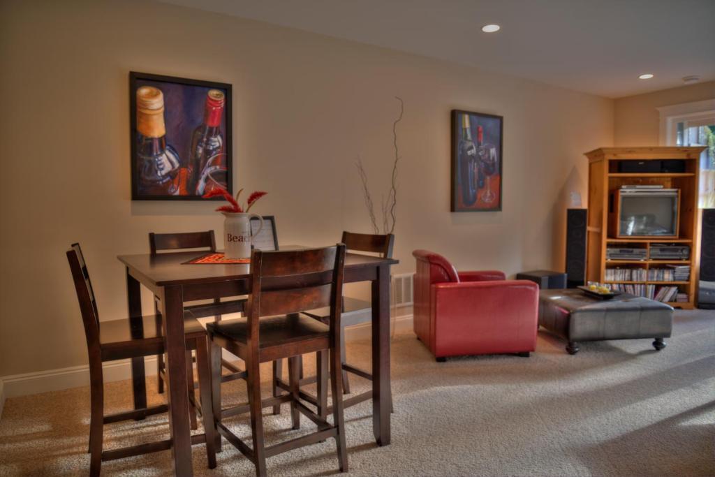 Shawnigan Suite B & B Shawnigan Lake Phòng bức ảnh