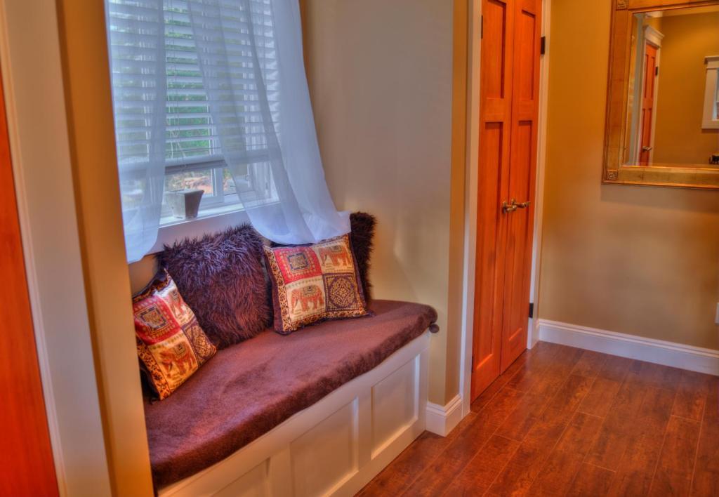 Shawnigan Suite B & B Shawnigan Lake Phòng bức ảnh